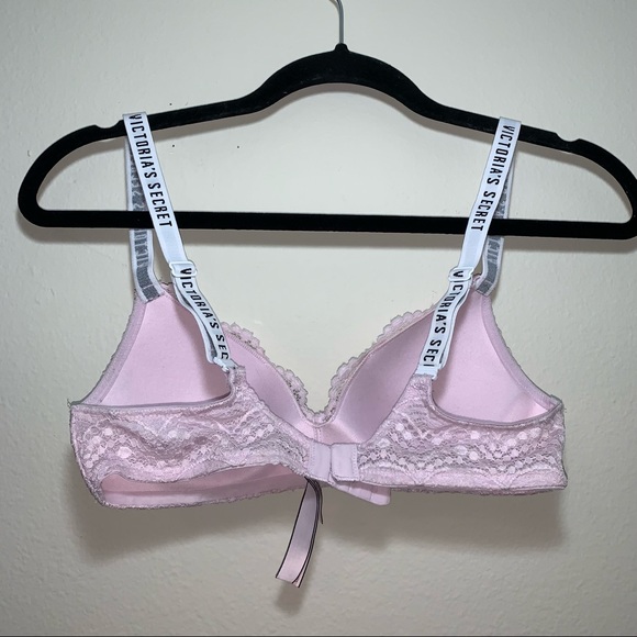Victoria’s Secret Light Pink Lace Logo Strap Lined No-Wire Bra Size 32B - Picture 3 of 6